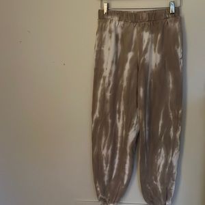 TIE-DYE SWEATPANTS